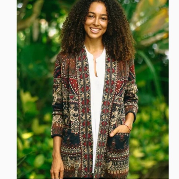 Novica Floral Viscose Blend Jacquard Jacket from India, 'Artful Shimmer' size M - Picture 2 of 10